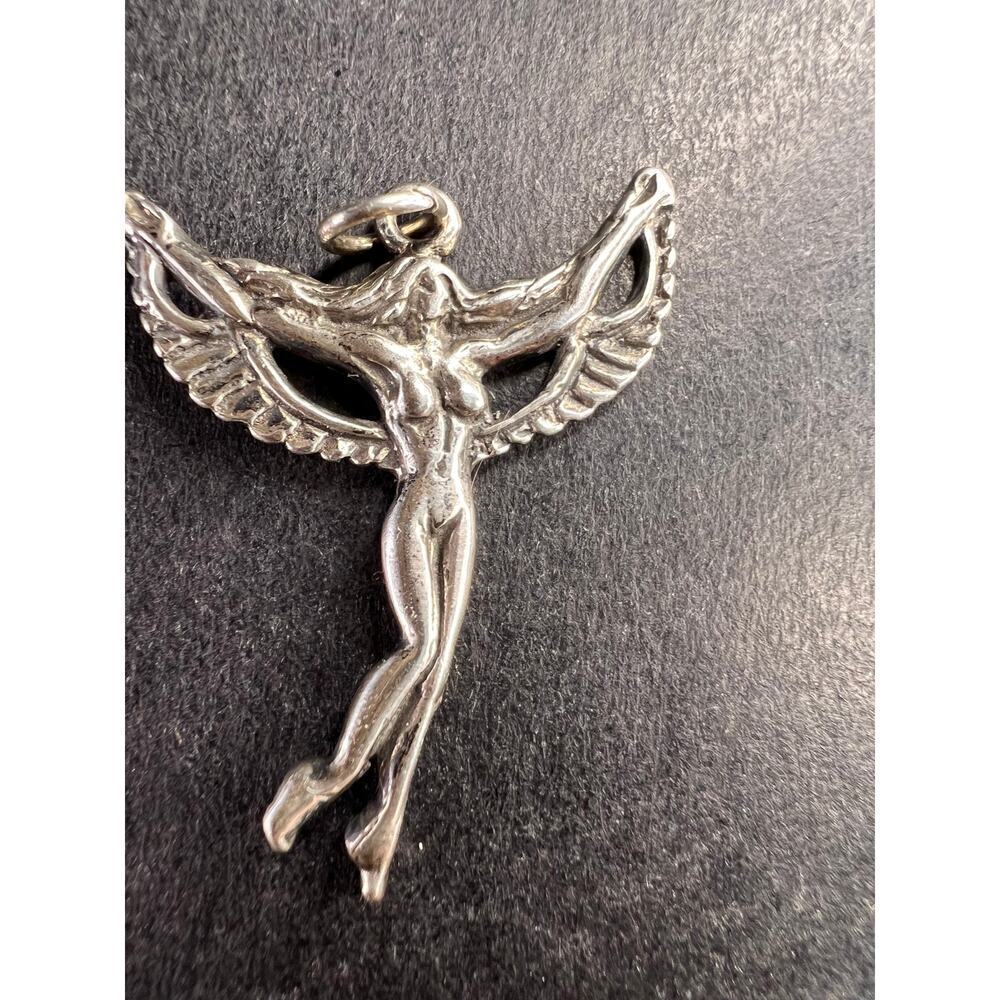 Vintage Sterling Silver Winged Goddess Angel Pendant 2.55g - Picture 2 of 8